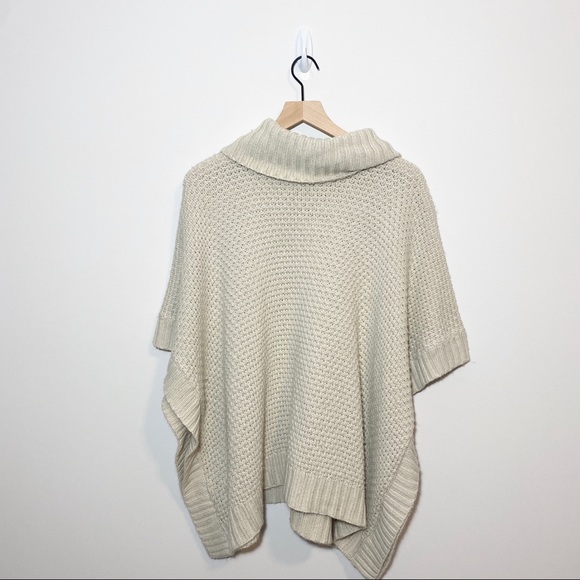 Forever 21 Knit Poncho Sweater One Size - Picture 2 of 4